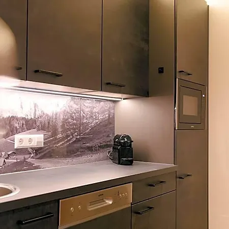 Village By Apart4you アパートホテル 4*